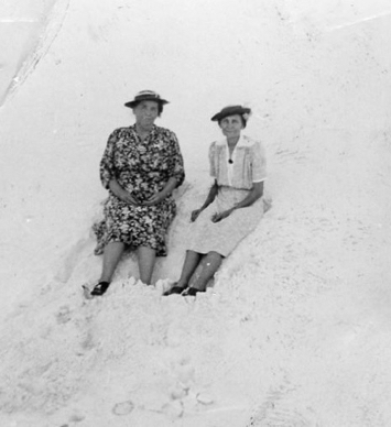 Nora Dollins and Amanda Dollins Nora Dollins and Amanda Dollins