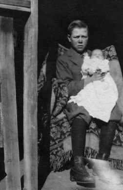 Andrew Moore and Vivan - 1915 Andrew Moore and Vivan - 1915